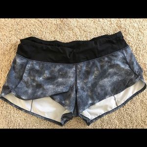LULULEMON SPEED SHORT Size 8 rare pattern